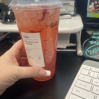 Starbucks - Strawberry Açaí Lemonade Refresher. My go to while preggers - Coffee & Tea Near Me - Henderson, Nevada
