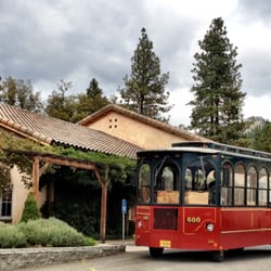Allaboard Trolley Tours - Allaboard Trolley at Troon Vineyards in southern Oregon