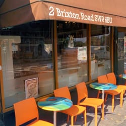 Mimi's Deli - Outside seating