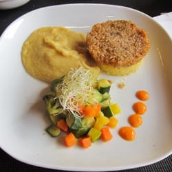 Nouvelle Terre - Hummus, galette lentilles et légumes