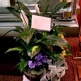 Athena Flowers - "Athena Flowers" - Great reliable customer service even for a last minute order during the holidays.  Thanks "Athena Flowers!" - 11/25/21 - Florists Near Me - Chicago, Illinois