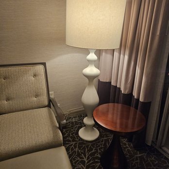 Hilton La Jolla Torrey Pines - Hotels Near Me - La Jolla, California