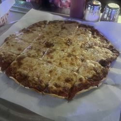 Guide's Sports Bar & Grill - Cheese tavern style pizza