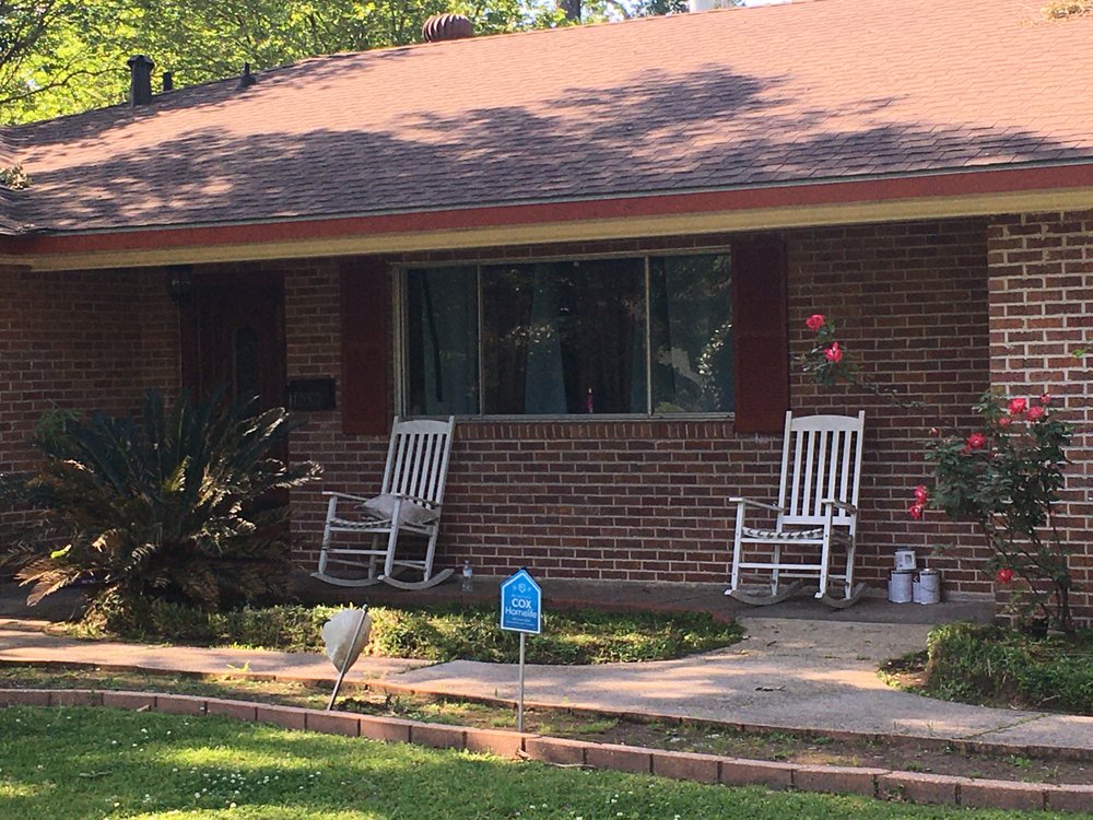 Slide of Hector's Carpentry & Roofing