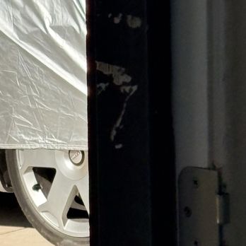 F1 Moving - Tore up my furniture and my front door and walls and then began to text me hateful messages. - Movers Near Me - Austin, Texas F1 Moving - Tore up my furniture and my front door and walls and then began to text me hateful messages. - Movers Near Me - Austin, Texas