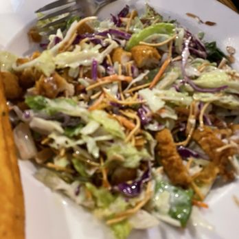IHOP - Oriental Chicken Salad - Breakfast & Brunch Near Me - Grants Pass, Oregon IHOP - Oriental Chicken Salad - Breakfast & Brunch Near Me - Grants Pass, Oregon
