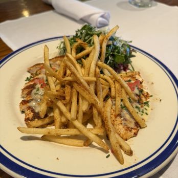 Hudson House - French Chicken - Bars Near Me - Dallas, Texas Hudson House - French Chicken - Bars Near Me - Dallas, Texas