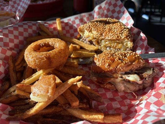 Big League Burgers by null