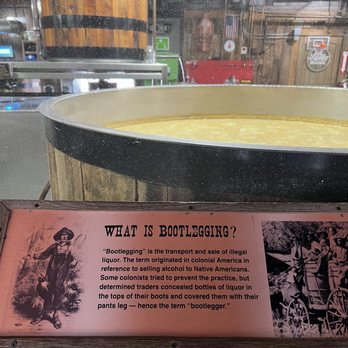 Ole Smoky Distillery "The Holler" - Distilleries Near Me - Gatlinburg, Tennessee Ole Smoky Distillery "The Holler" - Distilleries Near Me - Gatlinburg, Tennessee