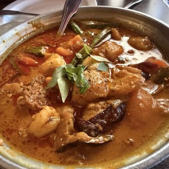 Belacan Grill - Malaysian Bistro - Seafood clay Claypot Seafood Tofu - Malaysian Near Me - Tustin, California Belacan Grill - Malaysian Bistro - Seafood clay Claypot Seafood Tofu - Malaysian Near Me - Tustin, California