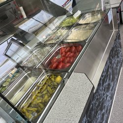 Döner 9 1/2 - Die Frische-Theke... für Alles - Und scharf Lecker