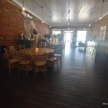 The B Suite - Full room view - Venues & Event Spaces Near Me - Douglasville, Georgia