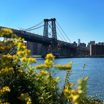 Domino Park - Parks Near Me - Brooklyn, New York