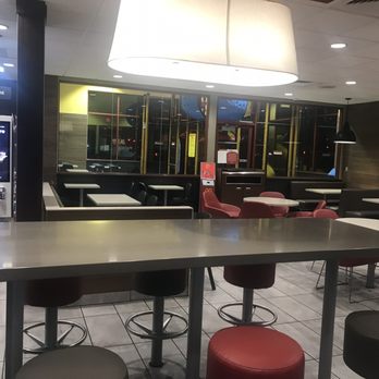 McDonald's - Modern inside seating and indoor play area - Fast Food Near Me - Phoenix, Arizona McDonald's - Modern inside seating and indoor play area - Fast Food Near Me - Phoenix, Arizona