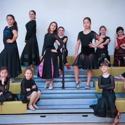 Basic Ballroom Dance Studio - Divas!!!