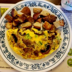 The Hot Spot Diner - Veggie Omelet with Sausage and Home Fries