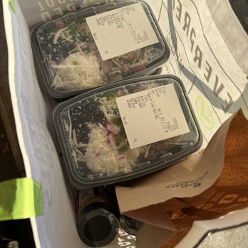 Everprep - 6 meals complete and bought some seasonings too! - Restaurants Near Me - Valencia, California