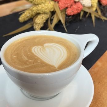 Waimea Coffee Co - Vanilla latte with oatmilk - Coffee & Tea Near Me - Kamuela, Hawaii