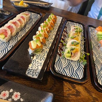 Blōōfin Sushi and Bar - L-R: Ocean, Houston, Red Moon, Zero Zen, Nemo - Sushi Bars Near Me - Spring, Texas