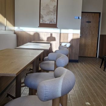 Bing Su Dang - A glimpse of the dining area. - Desserts Near Me - Beaverton, Oregon