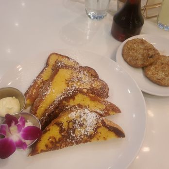 SweetDiner - French Toast w/ Sausage Pattie's - Diners Near Me - Milwaukee, Wisconsin SweetDiner - French Toast w/ Sausage Pattie's - Diners Near Me - Milwaukee, Wisconsin