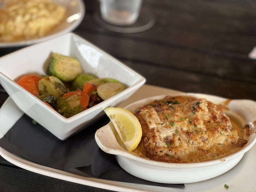 Anthonie's Market Grill