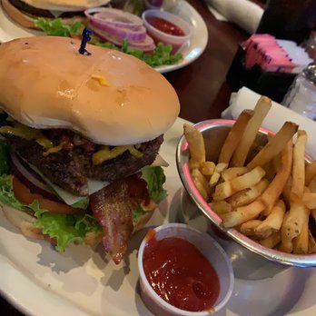 Angry Dog - Bars Near Me - Dallas, Texas