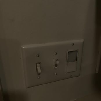 Double U Electric - Electricians Near Me - Elkhorn, Wisconsin