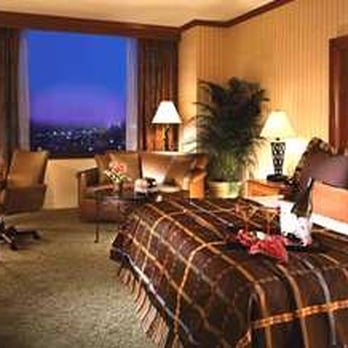 Hilton Austin - Hotels Near Me - Austin, Texas Hilton Austin - Hotels Near Me - Austin, Texas