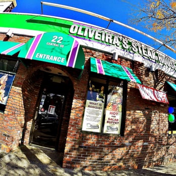 La Gran Manzana - the outside of a restaurant - Brazilian Near Me - East Boston, Massachusetts La Gran Manzana - the outside of a restaurant - Brazilian Near Me - East Boston, Massachusetts