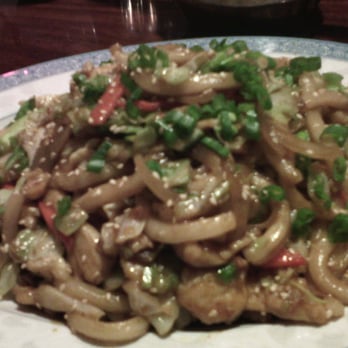 Chen's Happy Garden - Yaki udon special - Chinese Near Me - Eugene, Oregon