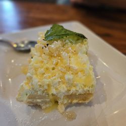 Biaggi's Ristorante Italiano - Lemon cake