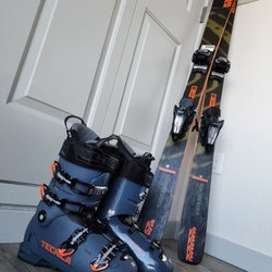 user provided Bobos Ski Board Patio photo