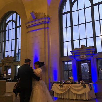 Anemone - Sweetheart table design was flawless! - Floral Designers Near Me - Chicago, Illinois