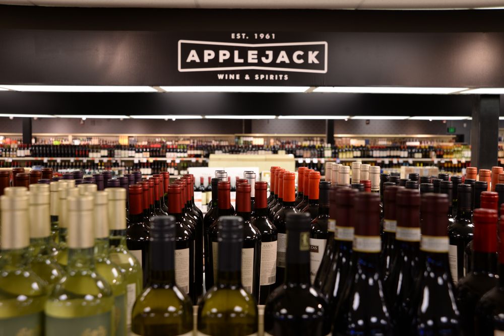 APPLEJACK WINE & SPIRITS Updated September 2024 48 Photos & 211