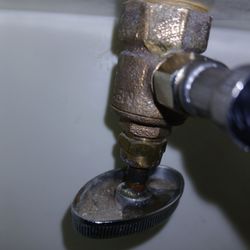 Livas Contracting Services - Detail of valve