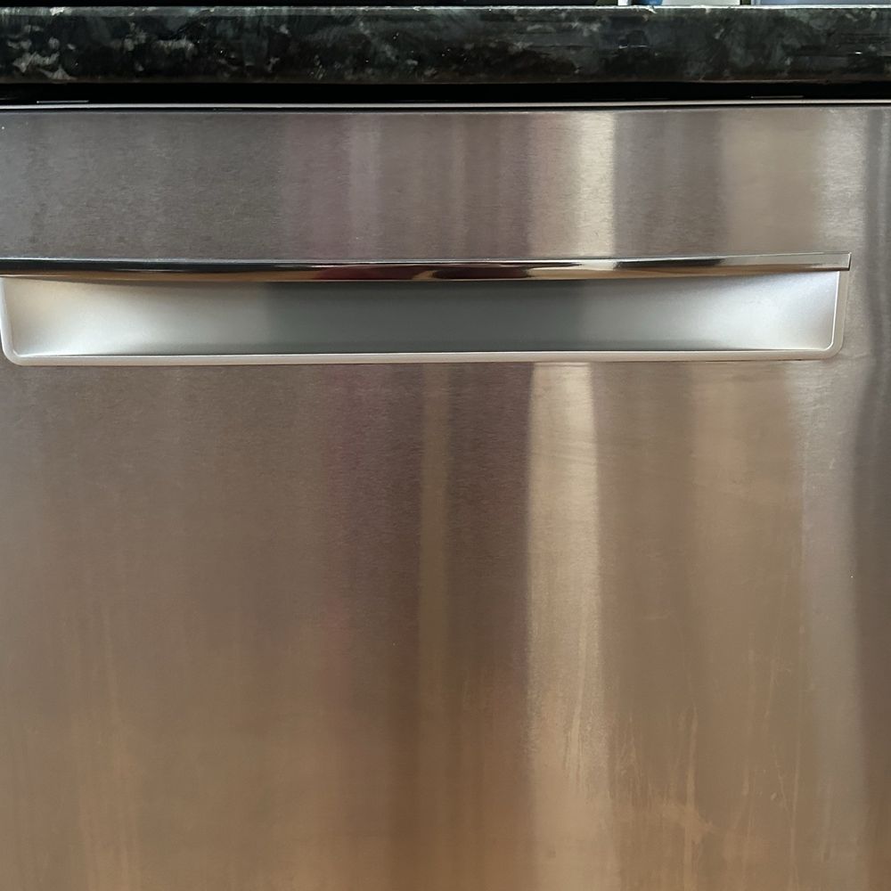 Bosch Dishwasher - $39 New Handle Insert - Looking Like New! Bosch Dishwasher - $39 New Handle Insert - Looking Like New!