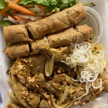 Stadium Pho - vermicelli w/lemon grass chicken + added spring rolls. - Vietnamese Near Me - Honolulu, Hawaii Stadium Pho - vermicelli w/lemon grass chicken + added spring rolls. - Vietnamese Near Me - Honolulu, Hawaii