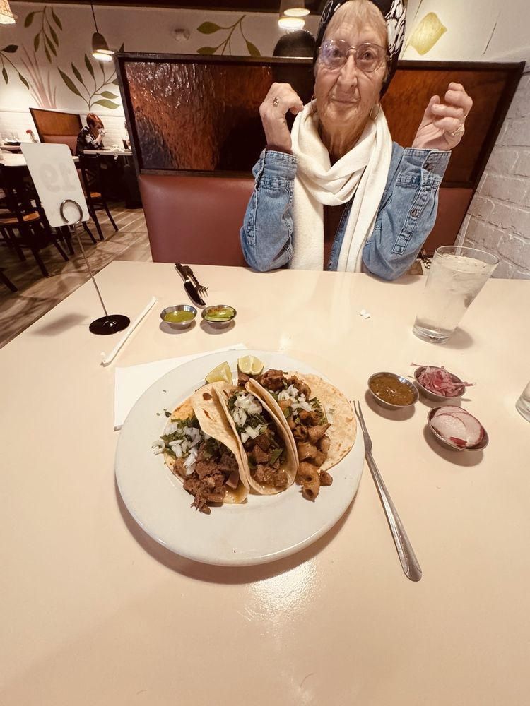 Antojo’s