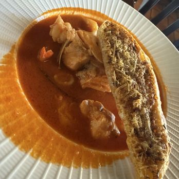 Divina Cucina - Cioppino - Italian Near Me - Montrose, California Divina Cucina - Cioppino - Italian Near Me - Montrose, California