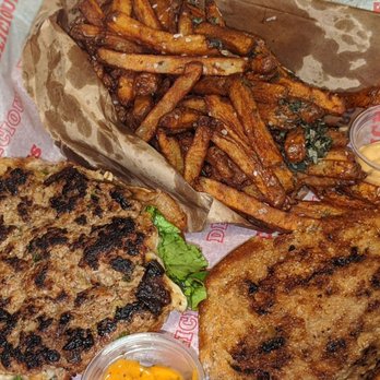 Good Stuff Eatery - Turkey Burger Thyme Fries - Burgers Near Me - Washington, DC, District of Columbia