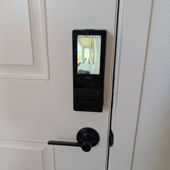 Install Pros - TV Mounting Near Me - Elk Grove, California