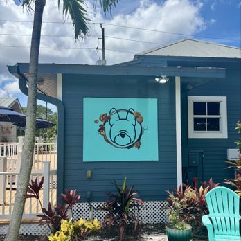 bullig - Storefront - Cafes Near Me - Fort Myers, Florida bullig - Storefront - Cafes Near Me - Fort Myers, Florida
