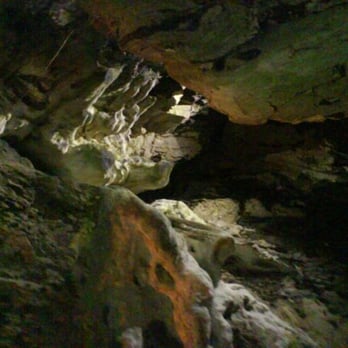 The Devil's Arse Aka Peak Cavern - Active Life Near Me - Hope Valley, DBY