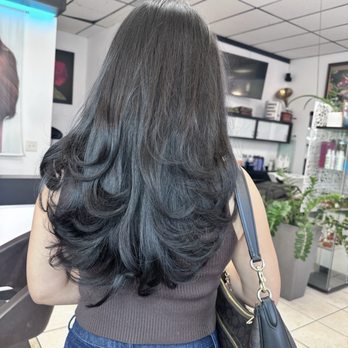 Dzung's Beauty Salon - Layered hair - Hair Salons Near Me - Reseda, California Dzung's Beauty Salon - Layered hair - Hair Salons Near Me - Reseda, California