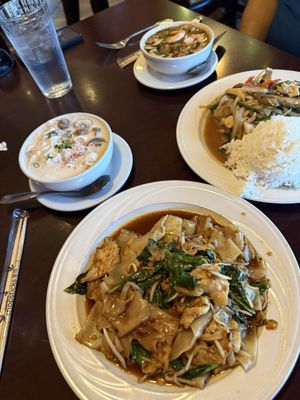 Ka-Prow Thai and Sushi Bistro by null