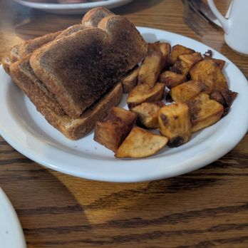 Kaylob's Kafe - Burgers Near Me - Cochrane, Ontario Kaylob's Kafe - Burgers Near Me - Cochrane, Ontario