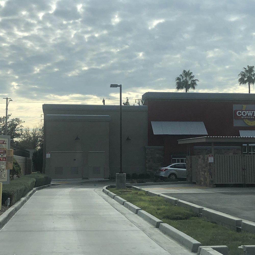 Cowboy Burgers & BBQ - Drive thru - Burgers Near Me - Riverside, California