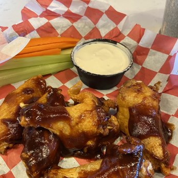 Roots Burger Bar - Wings 1/2 Pound with BBQ - American Near Me - Carmel, Indiana