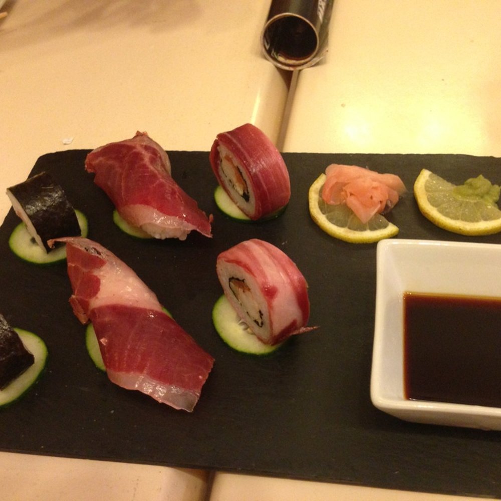Flores Gourmet - Sushi Iberico, excellent!!! - Tapas Bars Near Me - Seville, SE